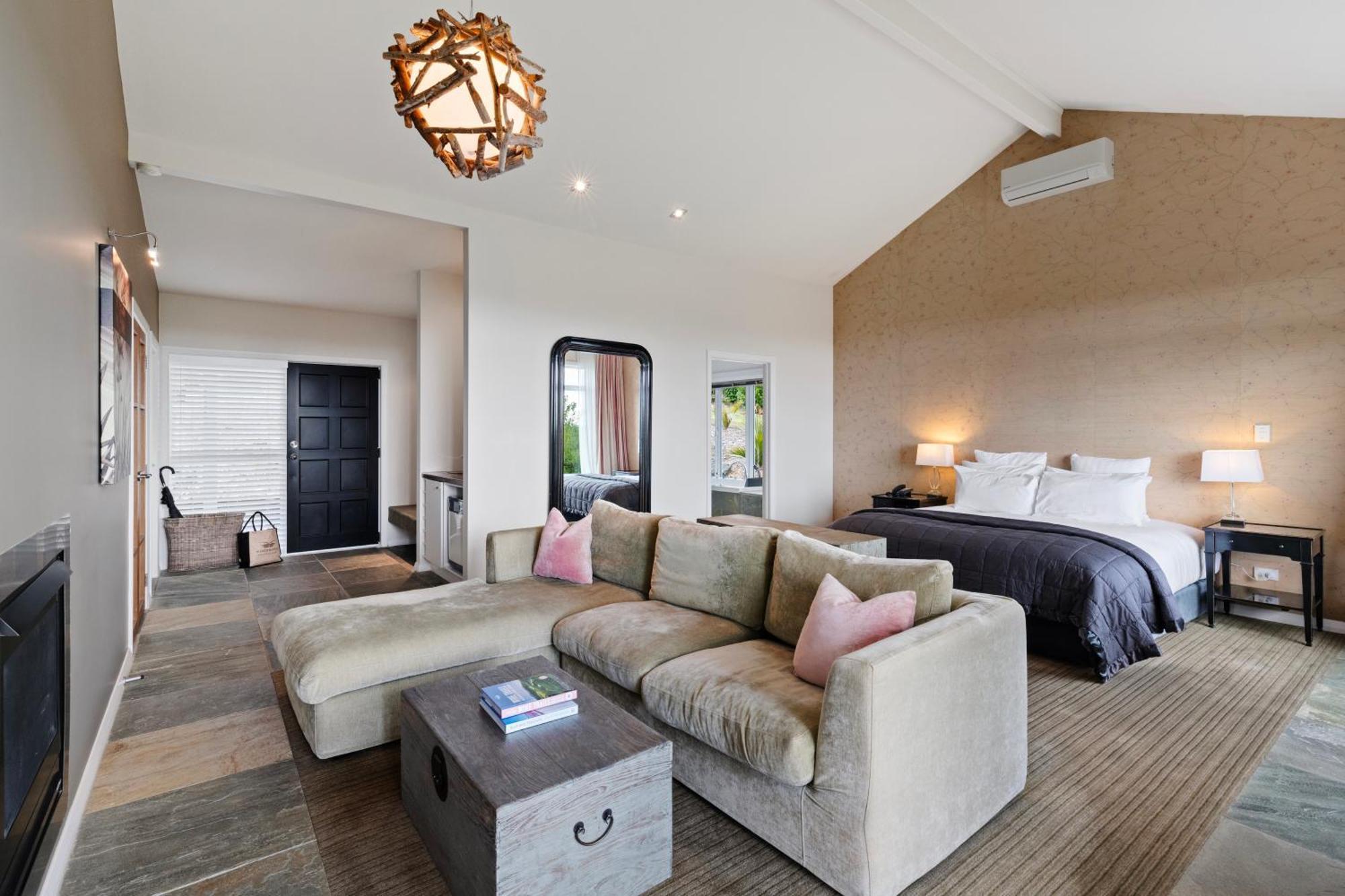 Woodhouse Mountain Lodge Warkworth Exteriör bild