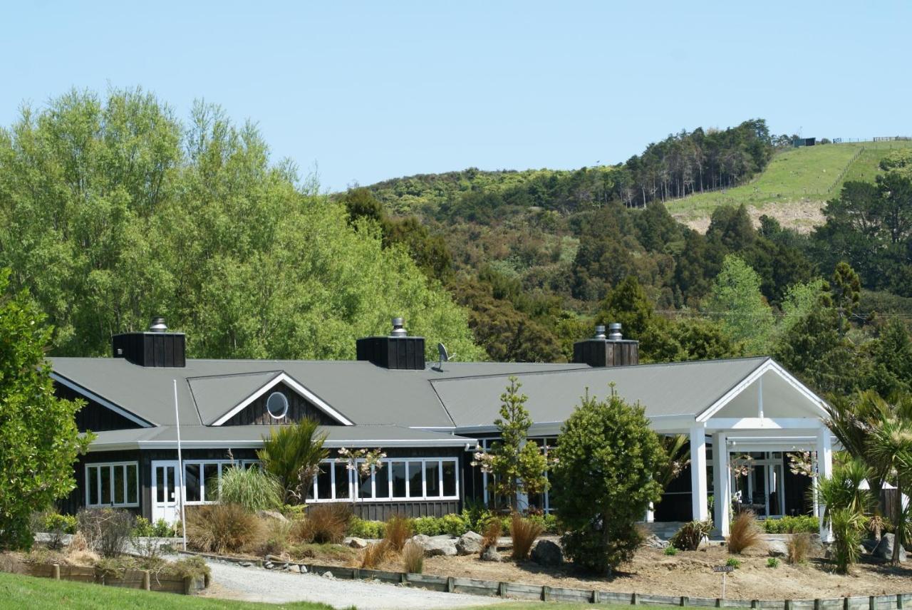 Woodhouse Mountain Lodge Warkworth Exteriör bild